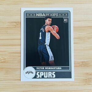 VICTOR WEMBANYAMA 2023-2024 Panini NBA Hoops Rookie Card RC